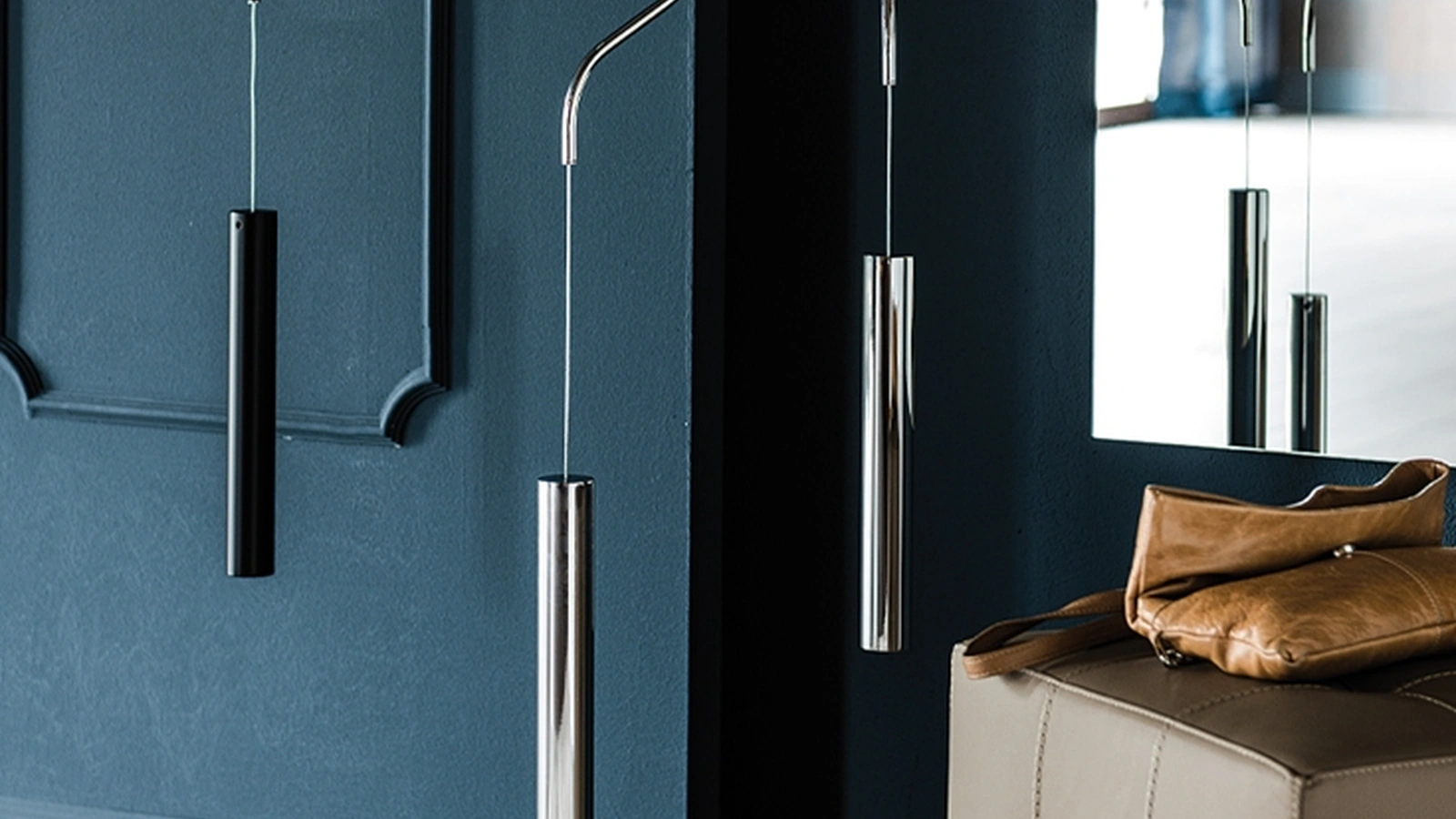 Appendiabiti di design a soffitto con cavo in acciaio Air di Cattelan Italia