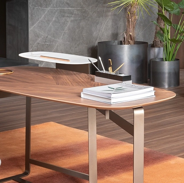 Scrittoio di design Gauss di Bonaldo