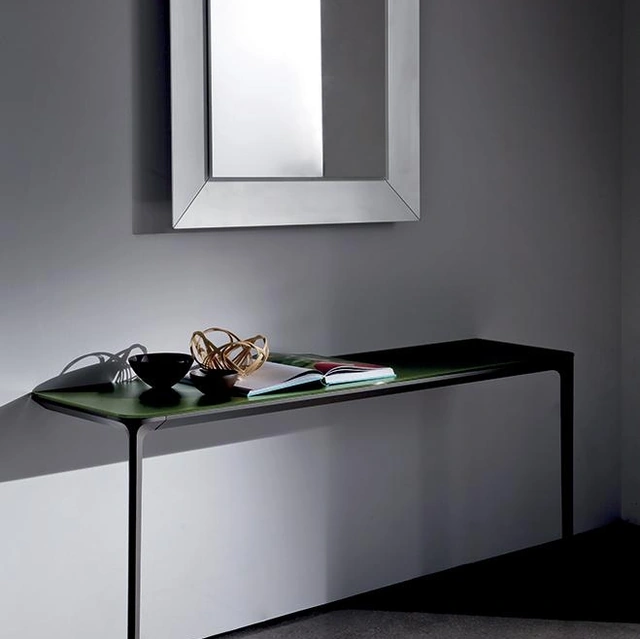 Specchio quadrato Denver Up sollevato rispetto alla cornice in vetro acidato di Sovet