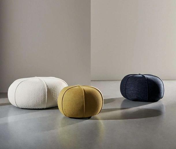 Pouf Clove in tessuto imbottito di Twils