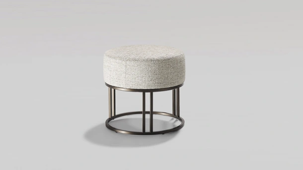 Pouf Orion in tessuto imbottito con base in metallo di Twils