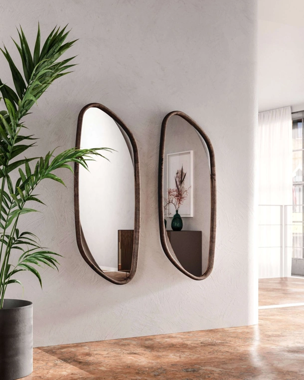 Specchio con cornice in legno Monza di Ozzio