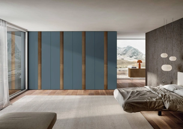 Armadio con ante battenti in laccato opaco con inserti in vetro Groove 1189 di Lago