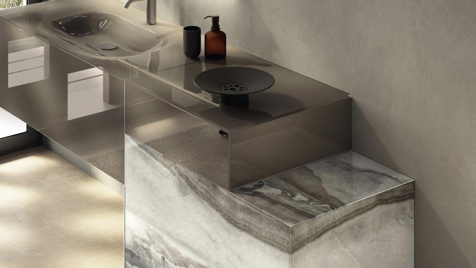 Lavabo integrato in vetro 36e8 di Lago