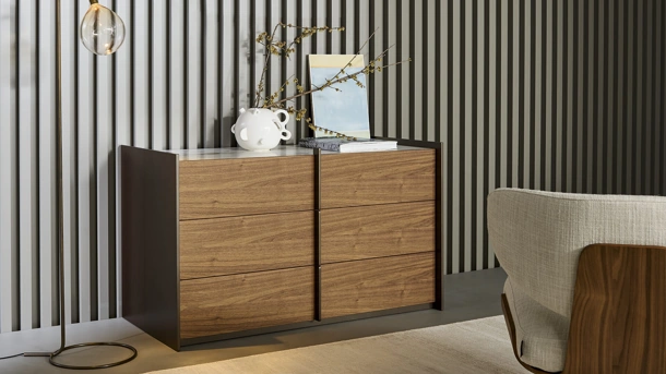 Comò Aureo con cassetti in legno e top in ceramica di Bonaldo