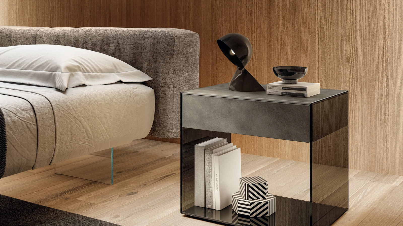 Comodino Upglass 1396 in vetro di Lago