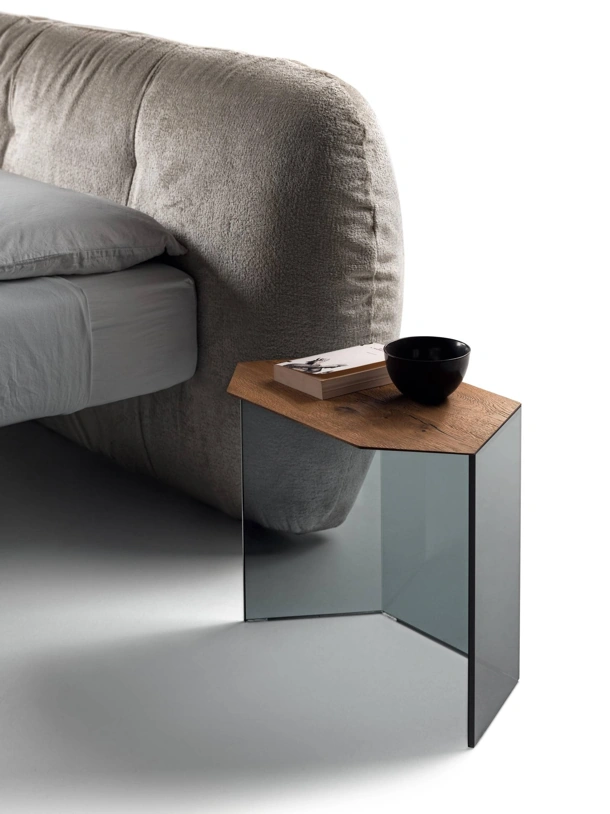 Comodino in legno e vetro Livre 2127 di Lago