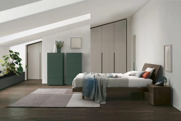 Letto con testiera Clio in legno rovere moka di Tomasella