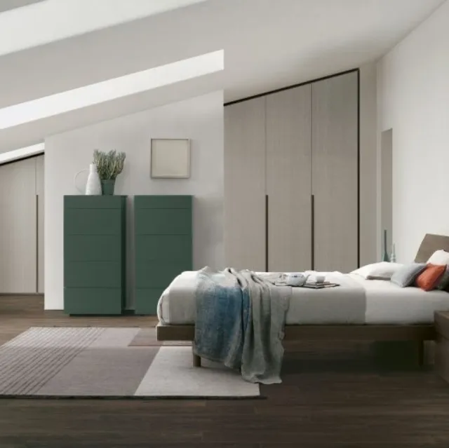 Letto con testiera Clio in legno rovere moka di Tomasella