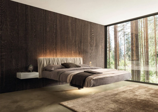 Letto sospeso Fluttua 1631 con testiera in pelle plissettata di Lago