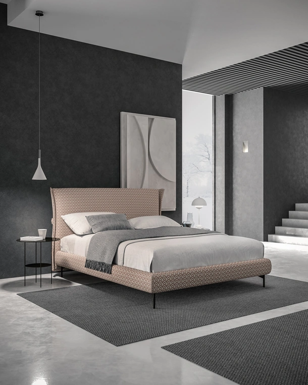 Letto con testiera imbottita Ply di Tumidei