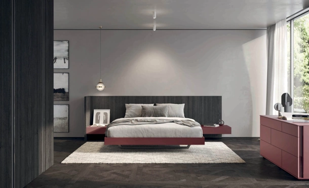Letto con testiera boiserie in legno e laccato opaco Rim di Tumidei