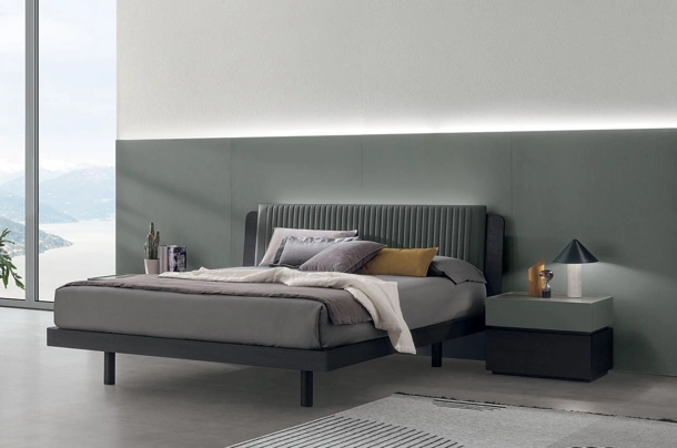 Letto con testiera imbottita Roxy di Tomasella