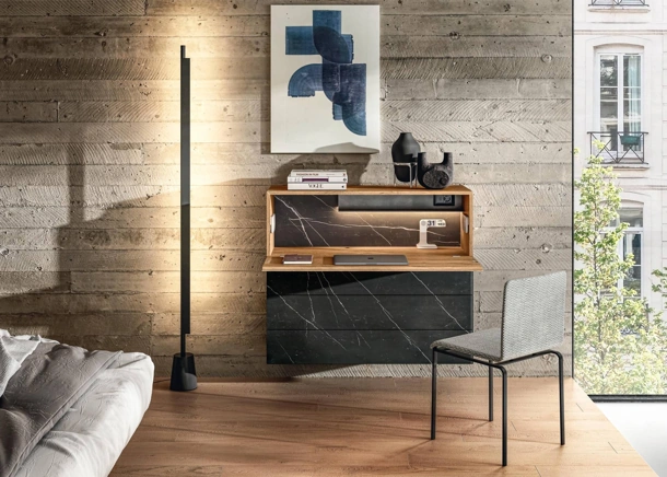 Mobile sospeso Home Office 1275 in vetro con piano scrittoio in legno di Lago