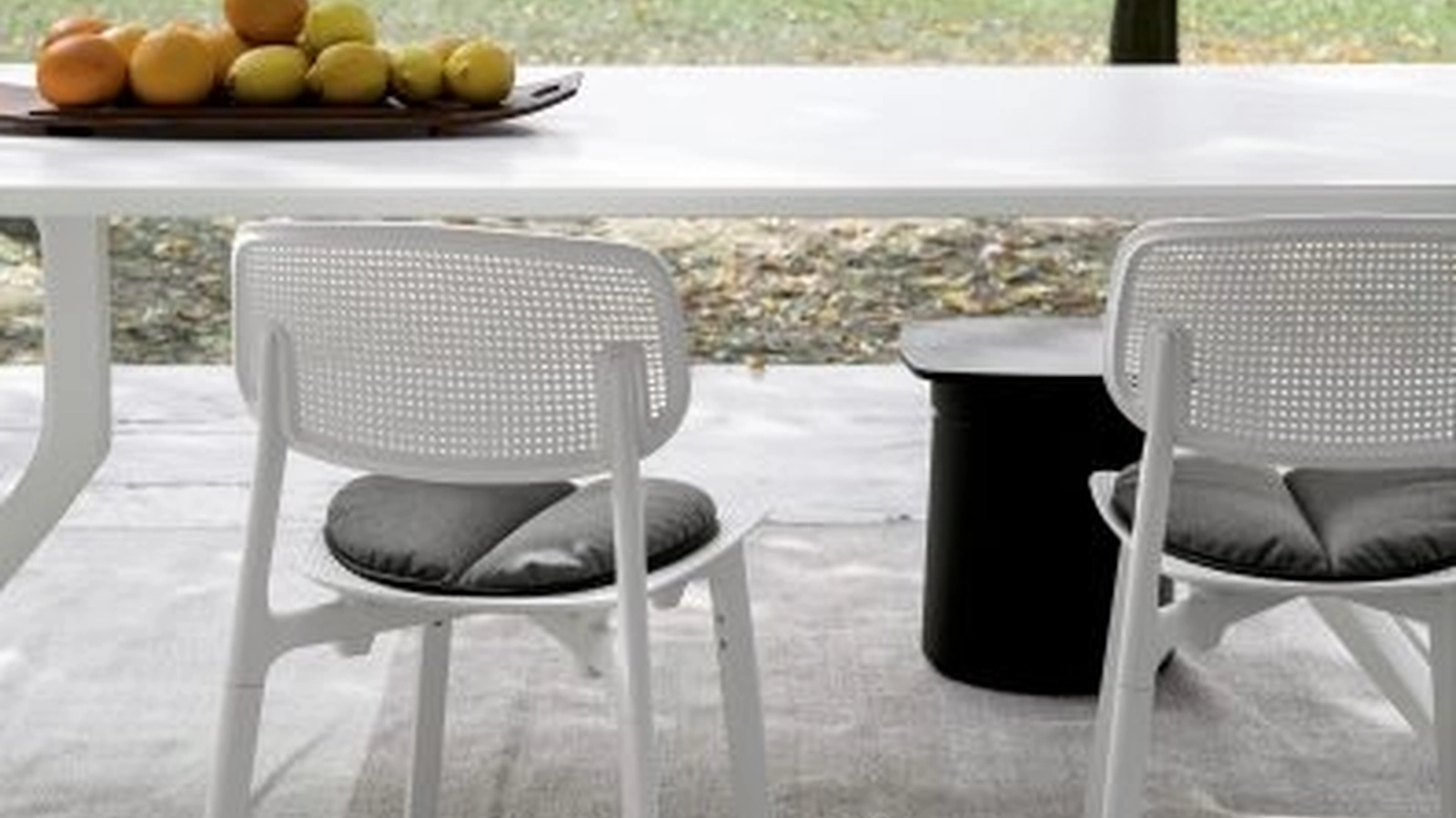 Sedia impilabile Colander di Kristalia