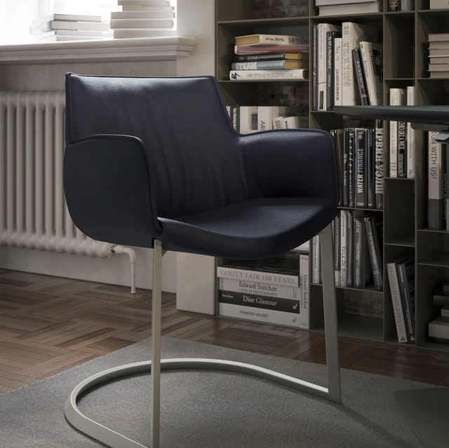 Sedia Rhonda Cantilever di Cattelan Italia