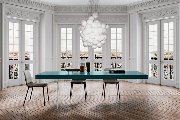 Tavolo Air Air 2170L Laccato color Ottanio con base in vetro di Lago