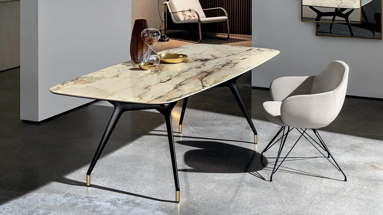Tavolo Arkos Shaped 01 con top in ceramica di Sovet