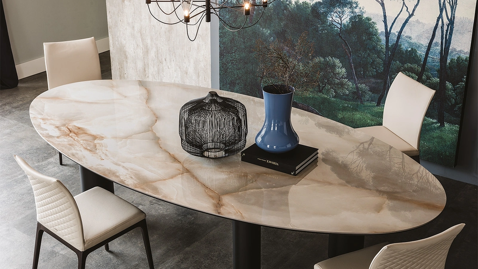 Tavolo con gambe in acciaio verniciato titanio e piano ovale in ceramica Roll Keramik di Cattelan Italia