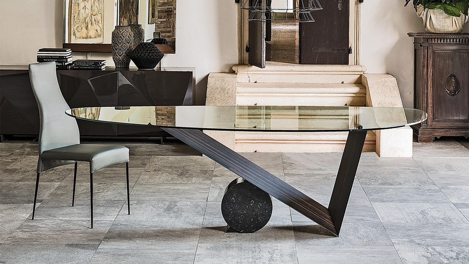 Tavolo in vetro con base in legno Valentino di Cattelan Italia