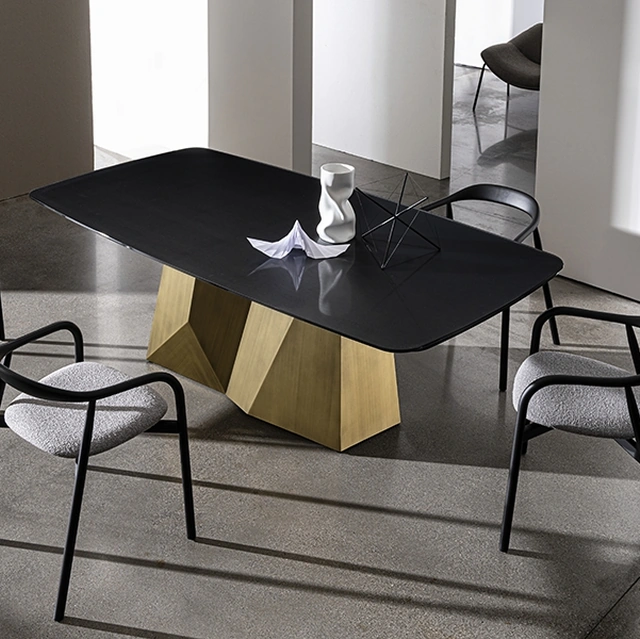 Tavolo Grandeod shaped estensibile di Sovet