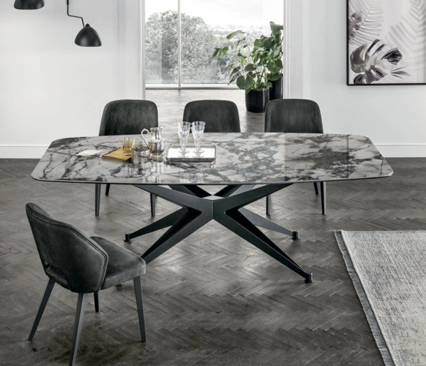Tavolo Halley con piano in gres e base in metallo laccato antracite di Tomasella