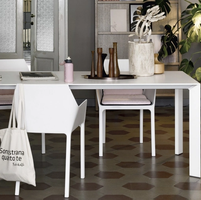 Tavolo allungabile in laminato Nori di Kristalia