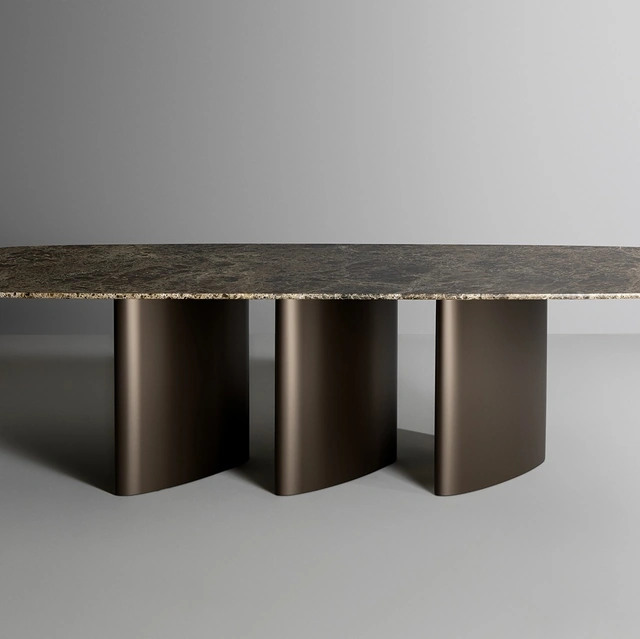 Tavolo Louver con top in marmo di Bonaldo
